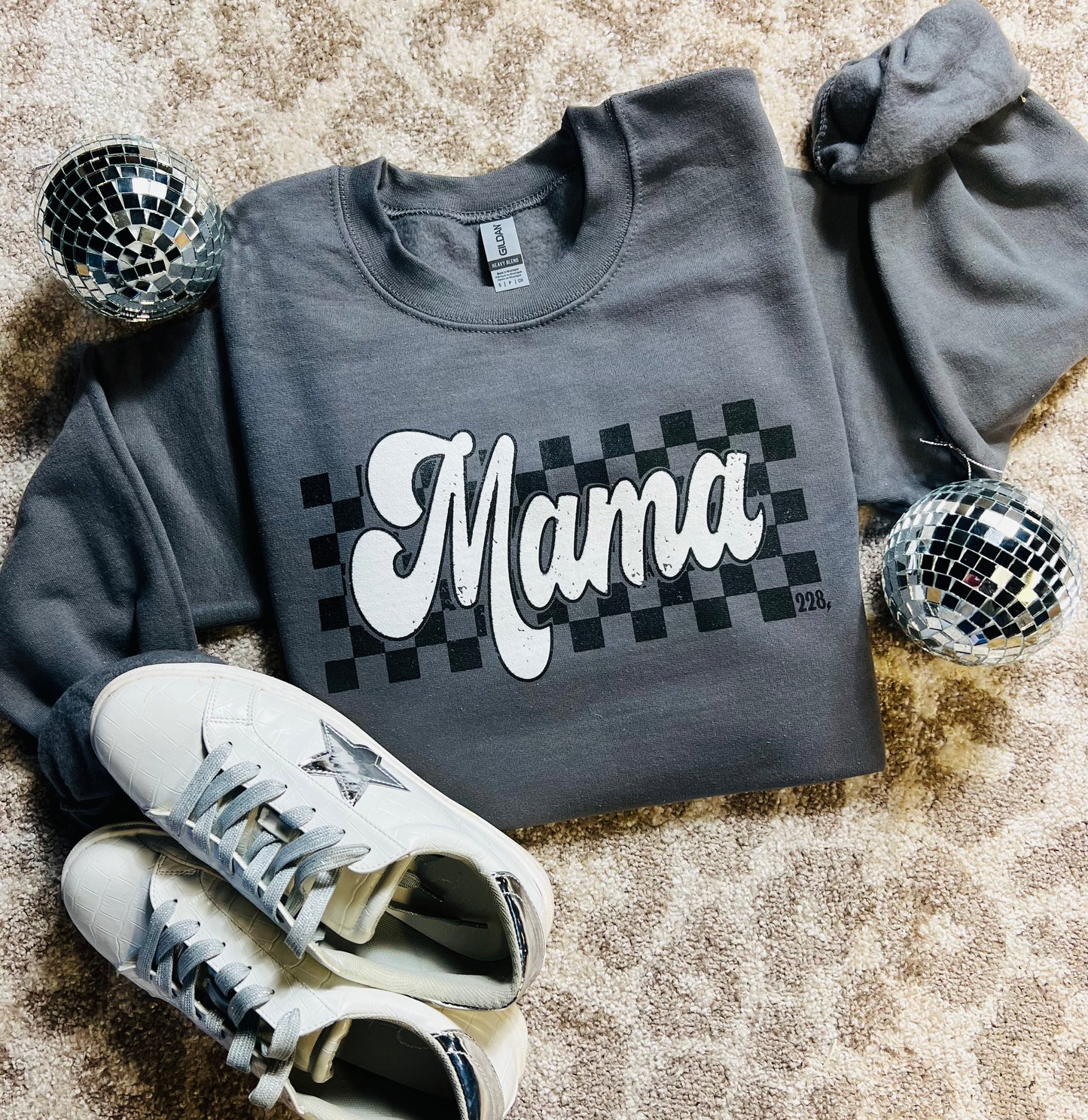 Retro Checkered Mama Sweatshirt