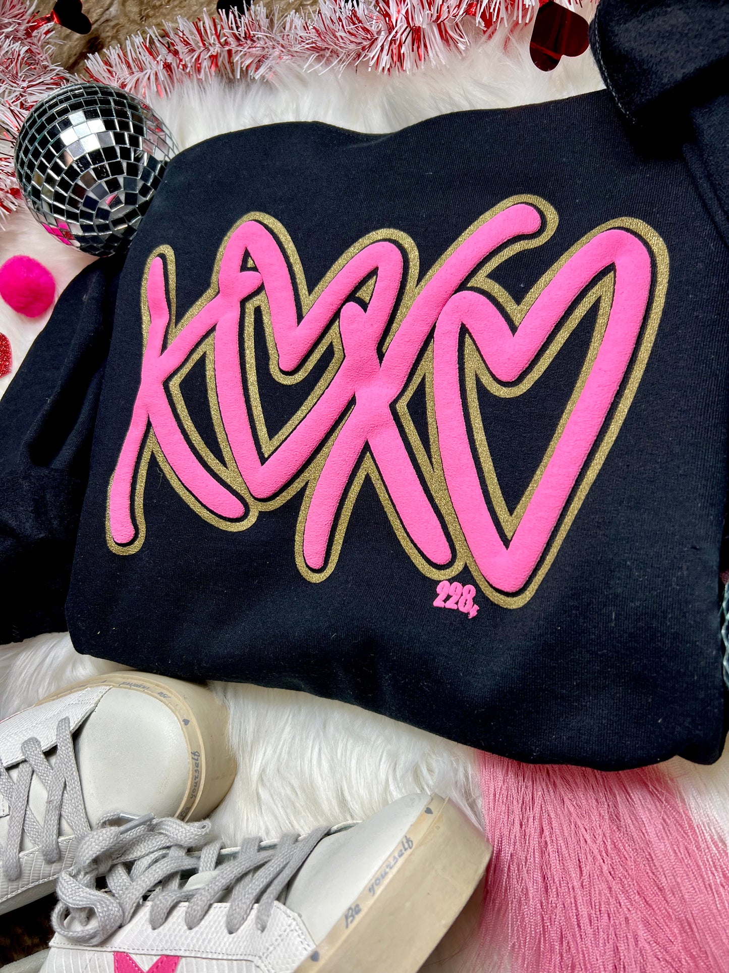 XOXO Metallic & Puff Valentines Day